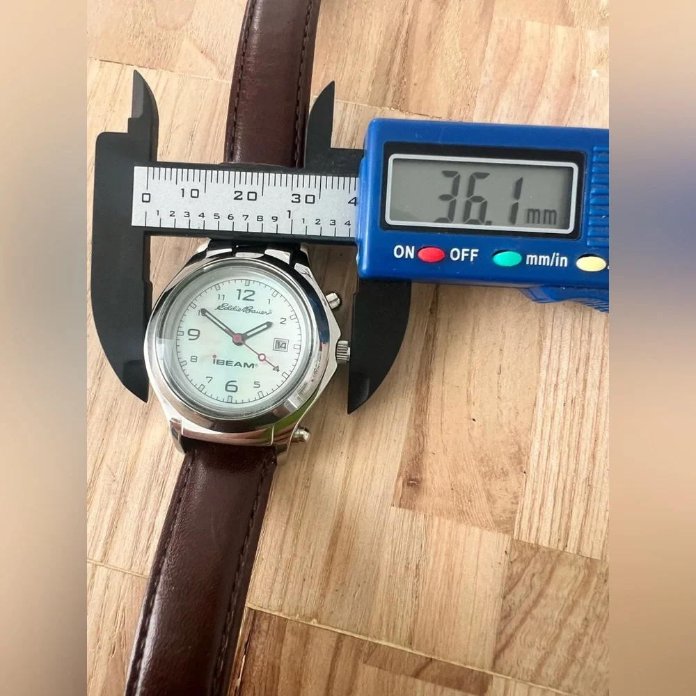 Eddie Bauer ibeam magnifying lens watch NEW BATTERY